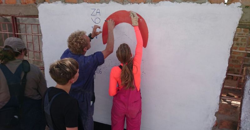 Een tastbare herinnering van de groep aan de lokale bevolking