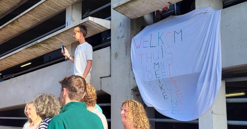 Spandoek voor de meiden uit Heerenveen