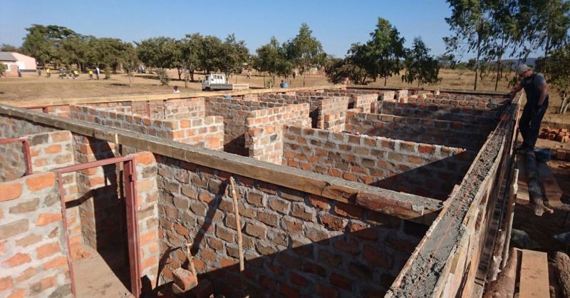 Het bouwproject vordert gestaag in Zambia