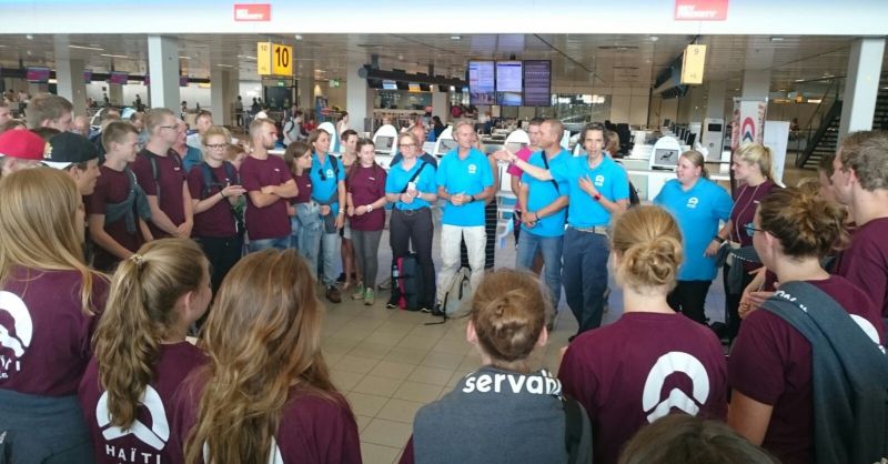 Hoofdleider Ruben geeft de laatste instructies