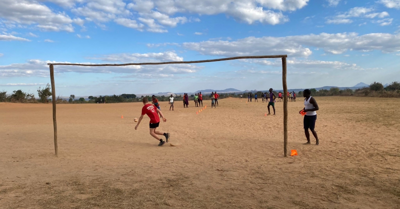 Nieuwe voetbalskills leren 