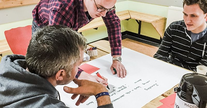 Studeren op een casus tijdens de toerustingstraining