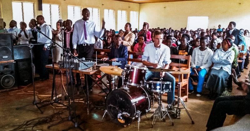 Hollandse muzikanten in de kerk van Mzuzu