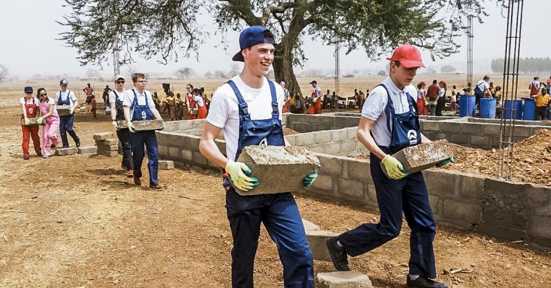 Stenen naar de juiste plek brengen